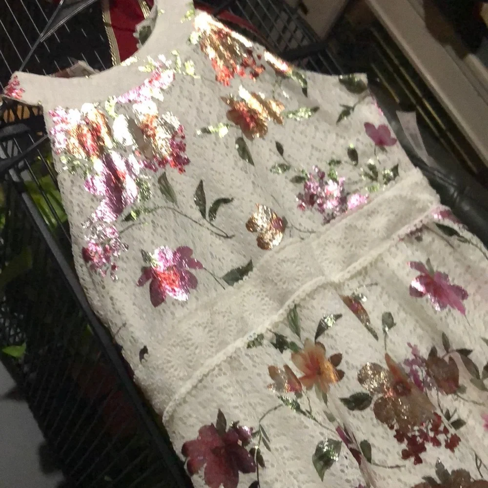 Ultra Rare! NWT Gorgeous Foil Floral Crochet Dress Juniors 7/8 or Girls 16 - Picture 1 of 5
